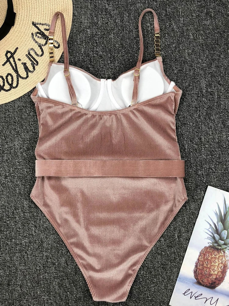 Monnaco Elegant Swimsuit